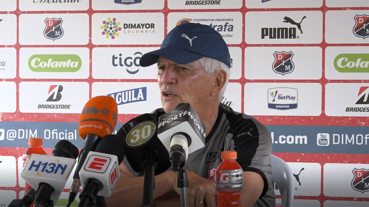 Comesaña en rueda de prensa del Independiente Medellín posterior al entrenamiento de este martes