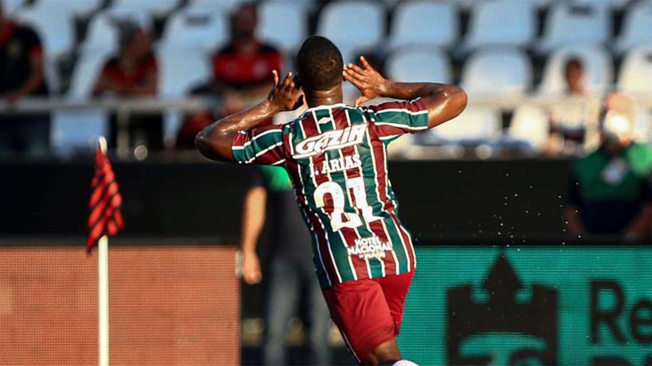 Jhon Arias decretó la victoria tricolor en el clásico de Rio de Janeiro