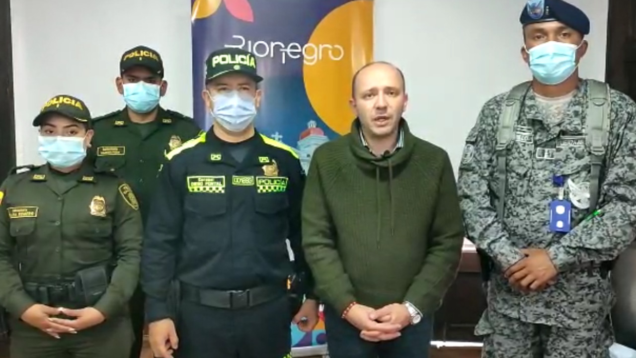 ¡El colmo! Se robaron computadores en un colegio en Rionegro