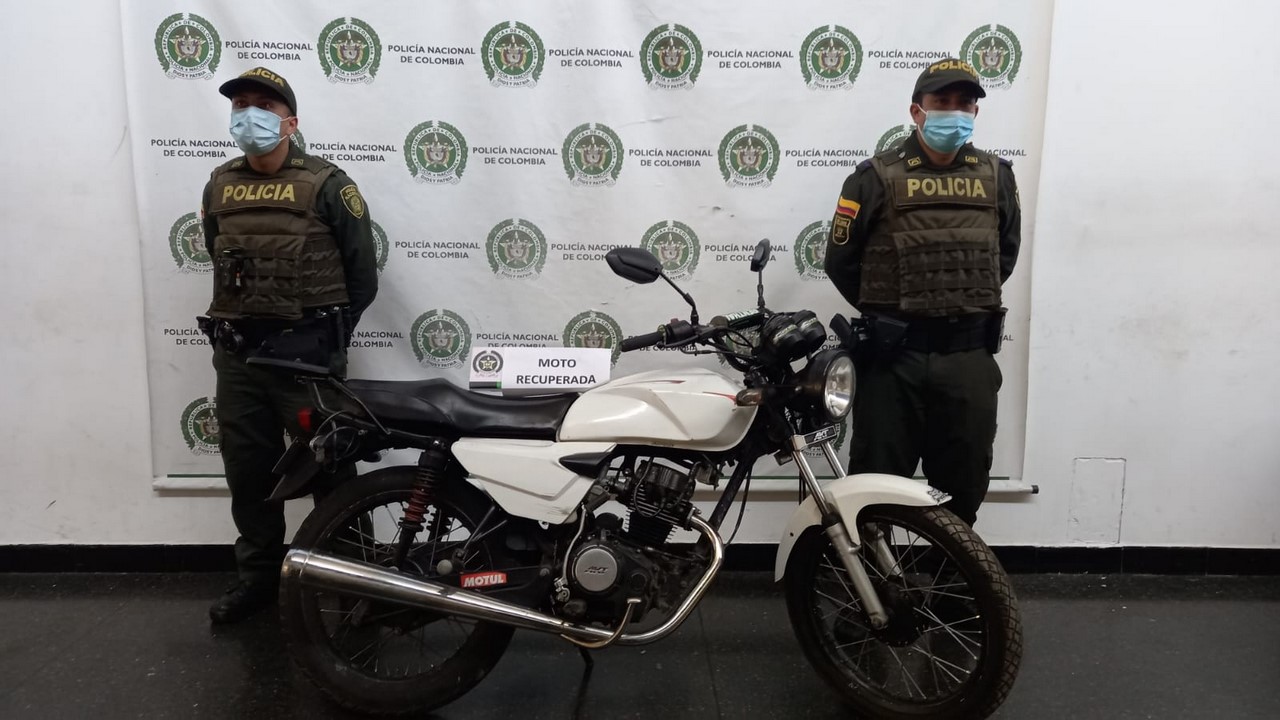 Recuperaron una moto que había sido hurtada y estaba al frente de una casa en Belén Zafra 2 motorecuperada