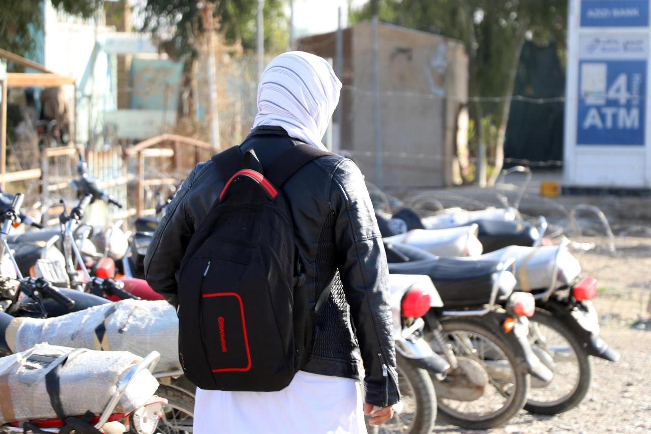 ¡Con acceso para las mujeres! Los talibanes reabren las universidades 2 mujeres talibanes1
