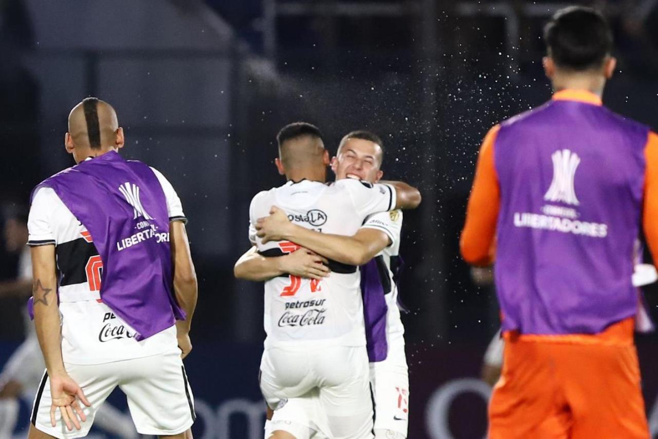 FOTOS: ¡Nacional quedó con las manos vacías! Olimpia se pone adelante en la serie 2 olimpia nacional2