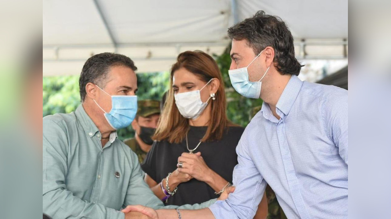 "La invitación es a unirnos al rededor de la democracia": Alcalde de Medellín