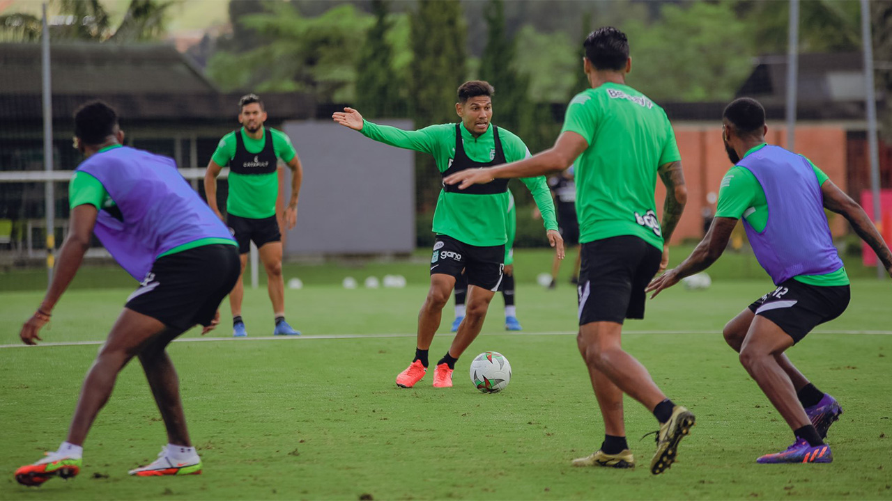 Alexander Mejía está disponible fisicamente para jugar contra Jaguares