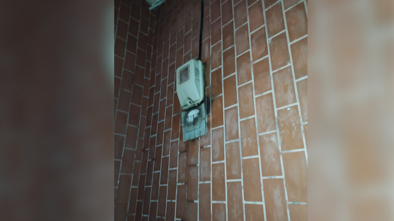 Una filtración de agua tocó un contador eléctrico de una casa en Envigado y casi causa una tragedia