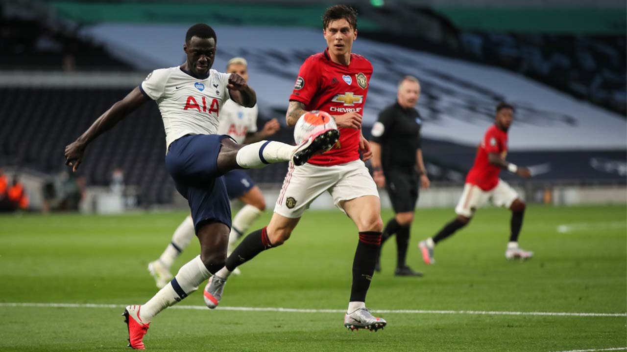Davinson Sanchez entre los convocados de Conte para enfrentar al Mnachester Utd
