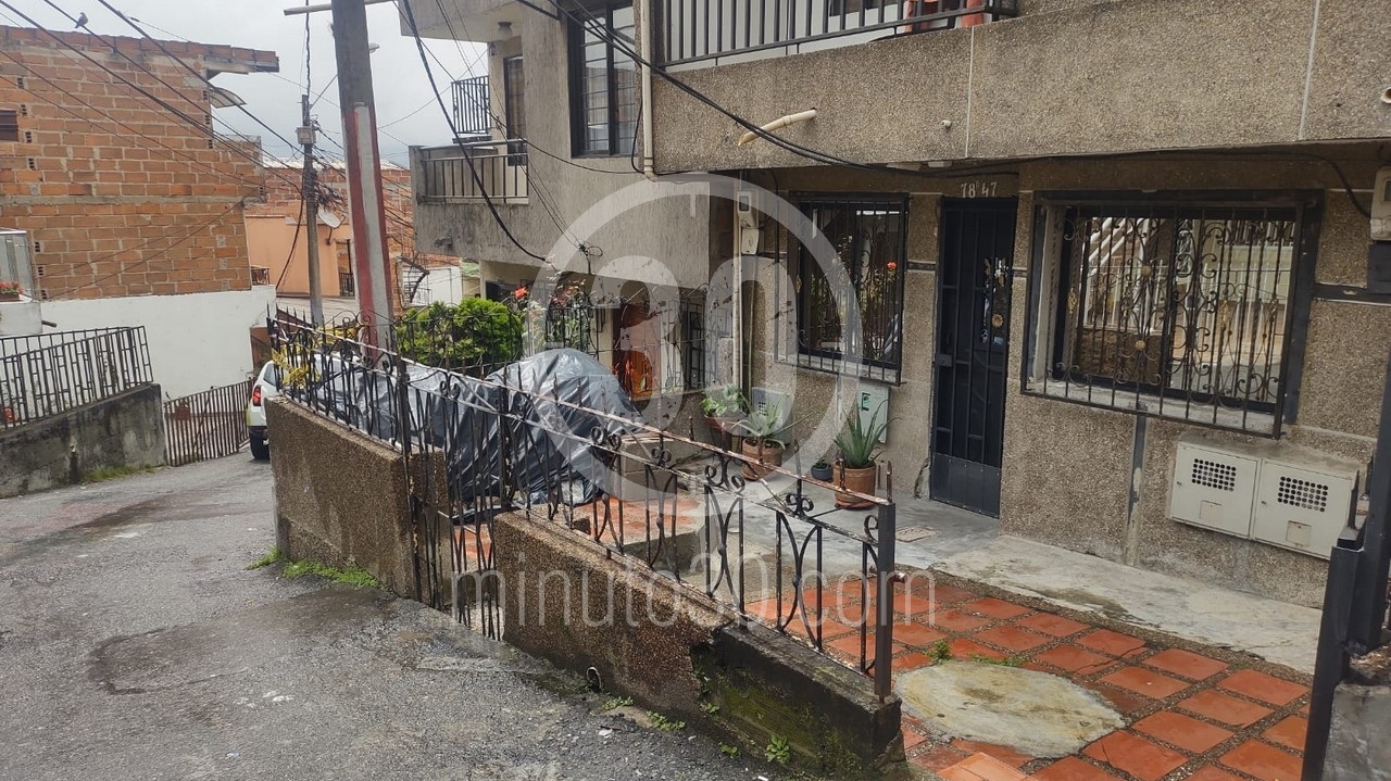 Hombre fue asesinado a puñaladas en el Doce de Octubre, al parecer, por su pareja