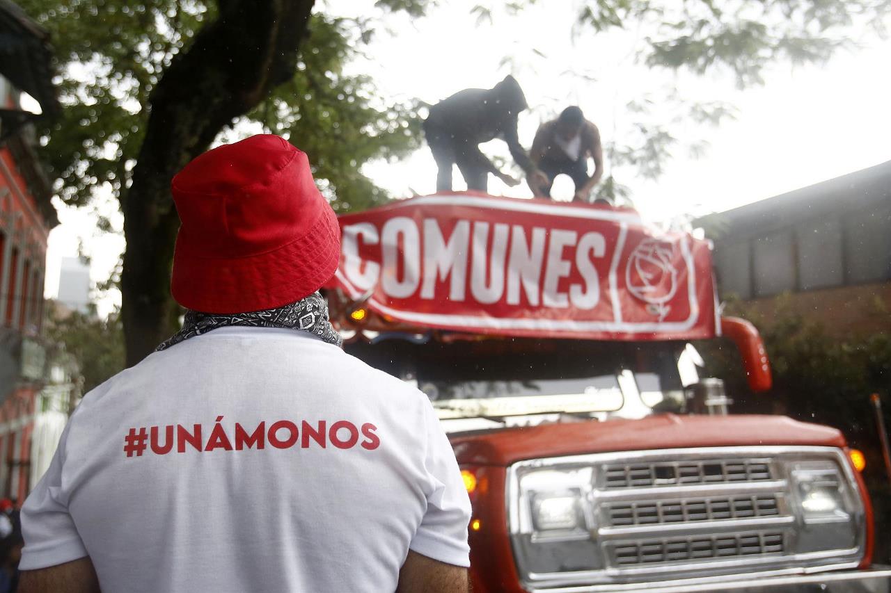 Comunes - Águilas Negras