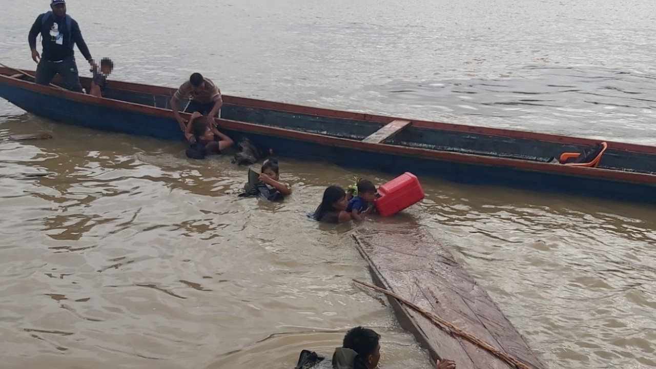 Una lancha con 14 indígenas se volcó en Vigía Fuerte, Antioquia