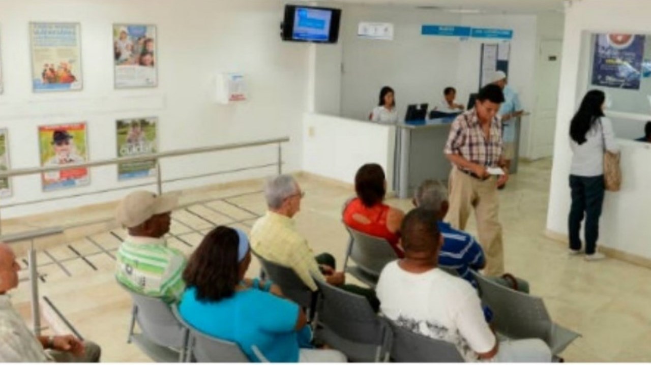 Con giros a las EPS por más de $166 mil millones cerró el mes de octubre, Petro lo destaca