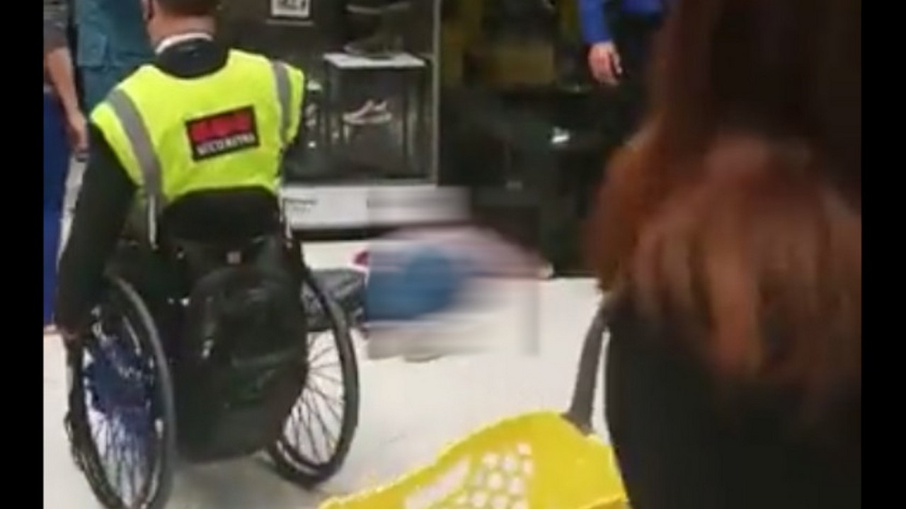 Mujer cayó al vacío en un centro comercial de Bogotá y murió