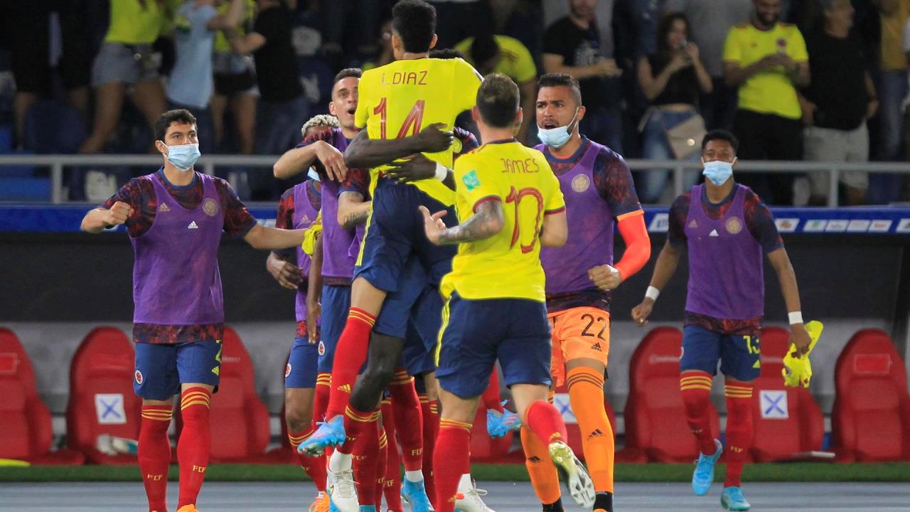 Colombia luchará por un cupo a la repesca de Catar 2022, con un equipo similar al que goleó a Bolivia