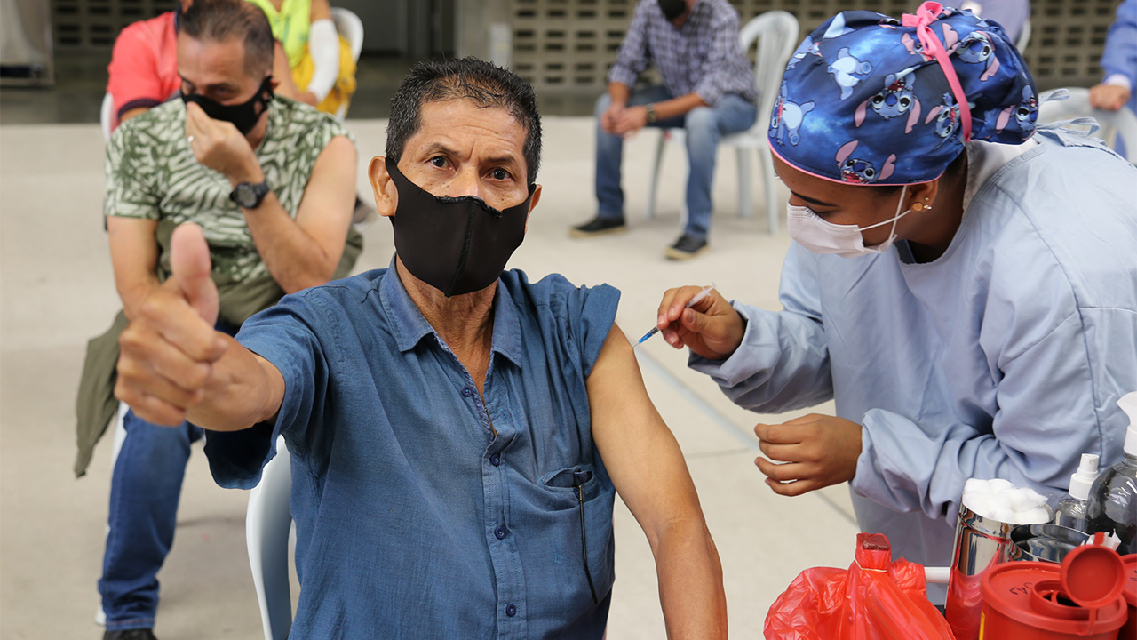 vacunación tapabocas