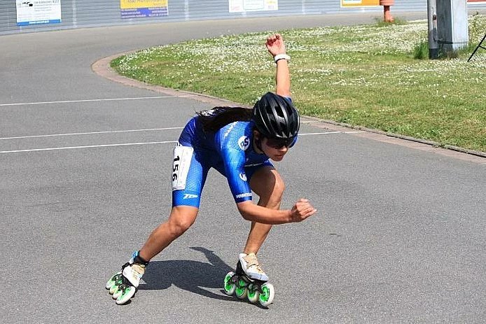 Patinadores colombianos dejan al país en lo alto en la Copa Europea de patinaje en velocidad 7 AnyConv.com FRPP0JnXEAAFsAY