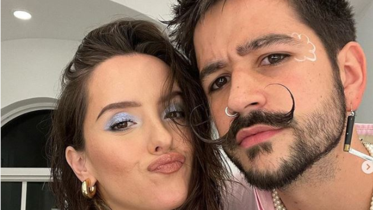 Camilo compara a Evaluna como un pistacho.