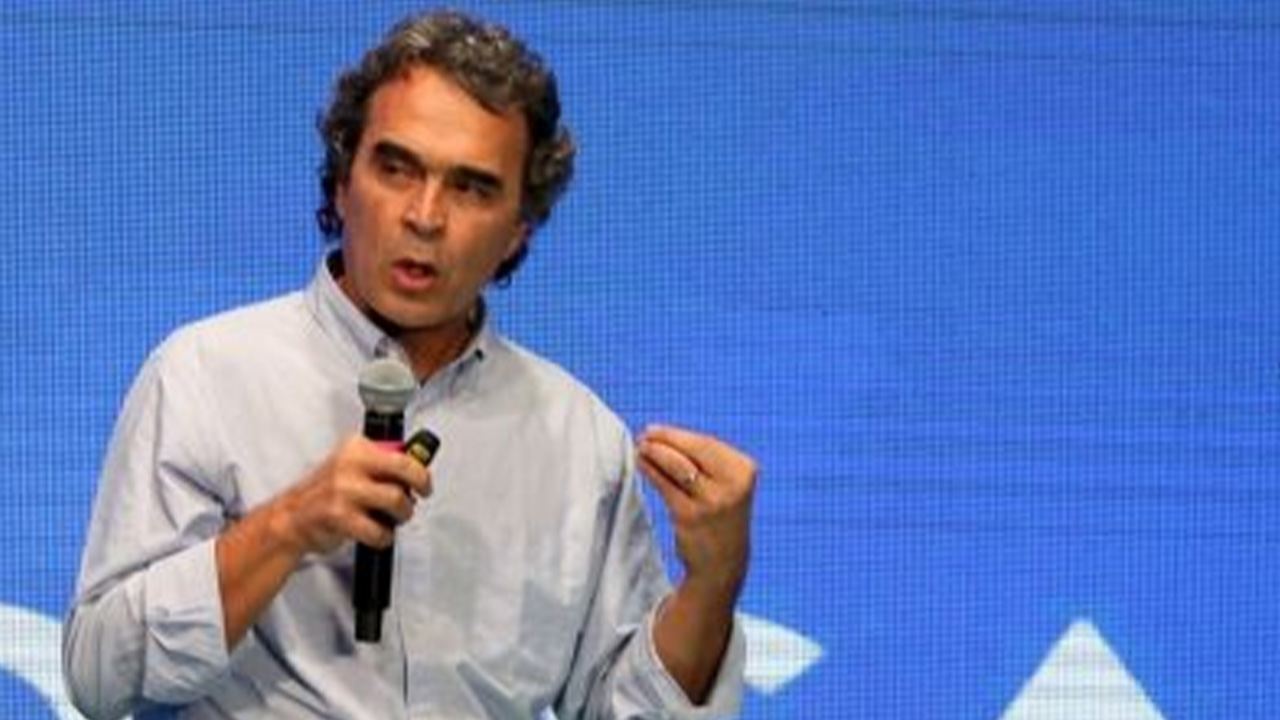 Sergio Fajardo niega que esté recibiendo dineros de alias 'Macaco'