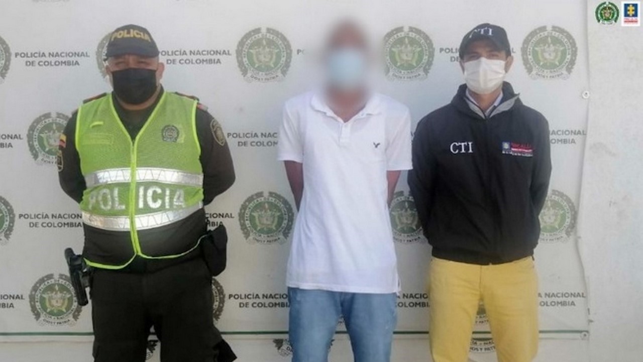 Encarcelaron a hombre que habría golpeado a su pareja delante de su hija de 4 añitos