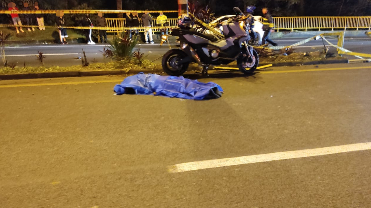 [Video] ¡Tenía solo 20 añitos! Murió motociclista en Envigado