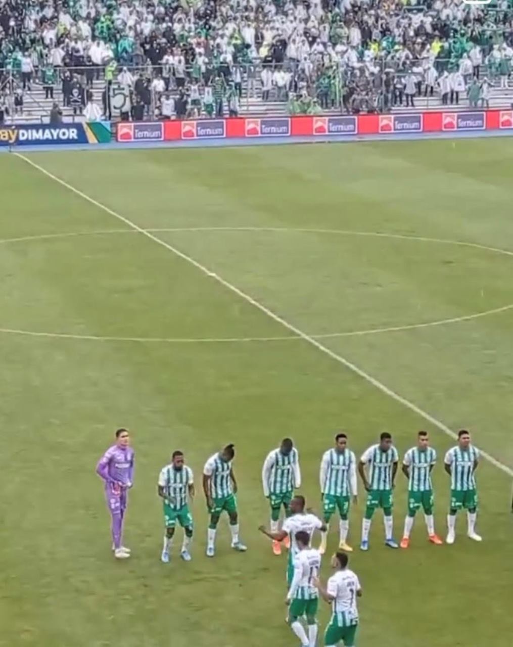 GALERIA DE FOTOS: Acompañamiento masivo de la hinchada verde en el estadio Alberto Grisales 4 nacional4