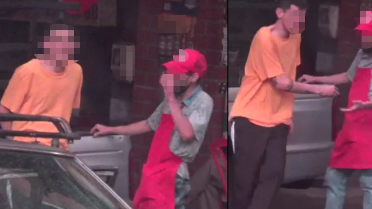 [Video] ¡Cochino! Entre la nalga y el miembro un jíbaro guardaba el vicio y luego se lo vende a su ‘cliente’