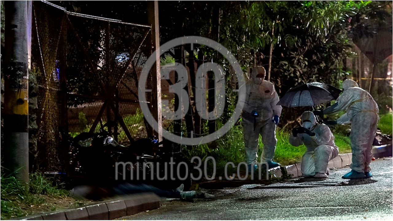 EN FOTOS Y VIDEO: Hallaron a un motociclista muerto en la Curva del Diablo, en Moravia 5 curva del diablo-motociclista-muerto