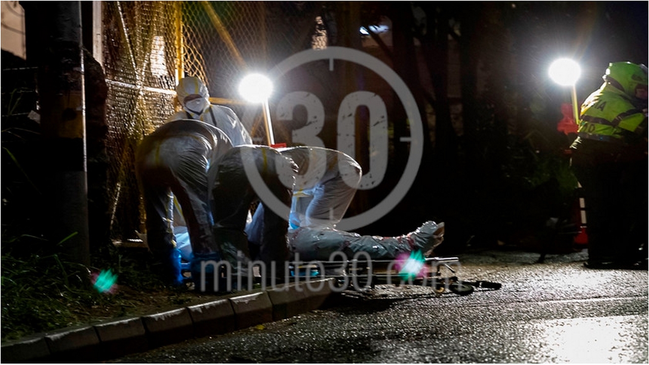 EN FOTOS Y VIDEO: Hallaron a un motociclista muerto en la Curva del Diablo, en Moravia 10 curva del diablo-motociclista-muerto