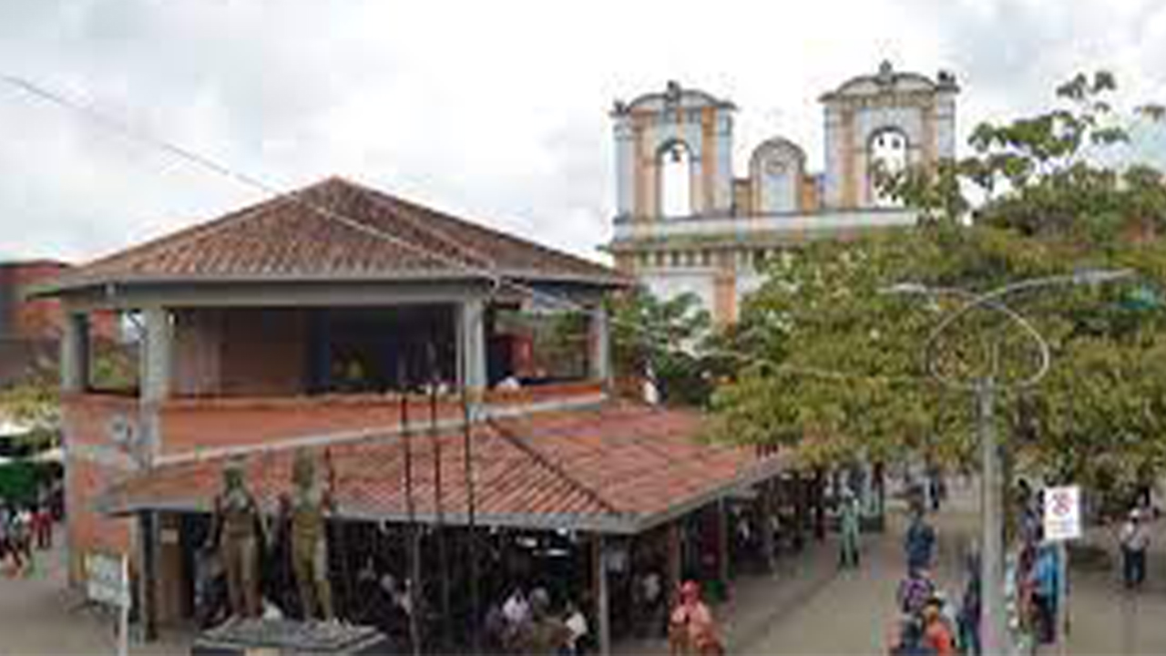 Anorí - toque de queda