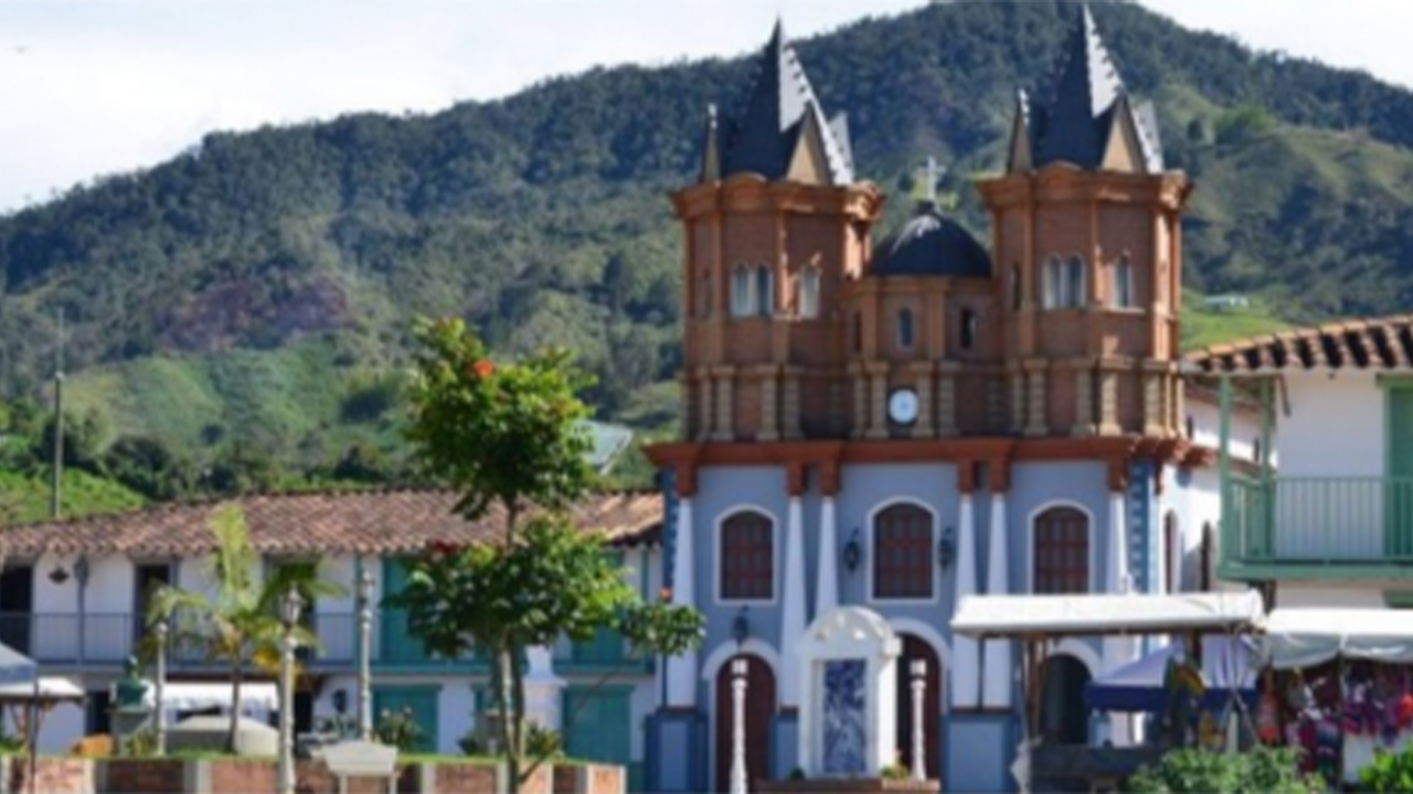 El Peñol - María Elvia Gómez