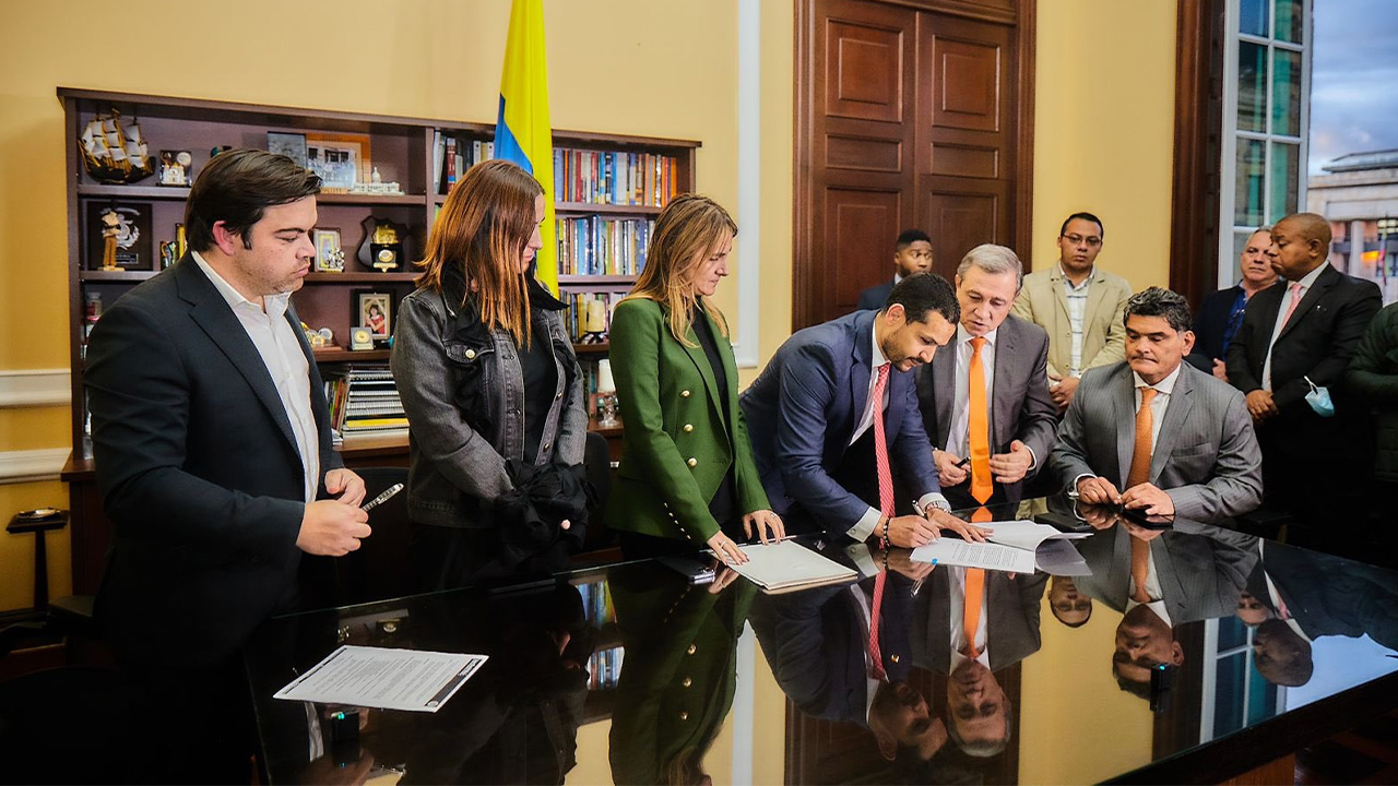 Gobierno radica proyecto que busca dar nacionalidad a menores migrantes