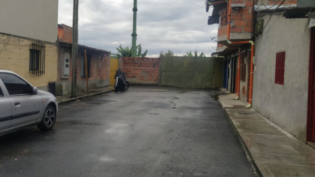 En Rionegro escucharon unos tiros y cuando se asomaron vieron un joven que sangraba en el piso