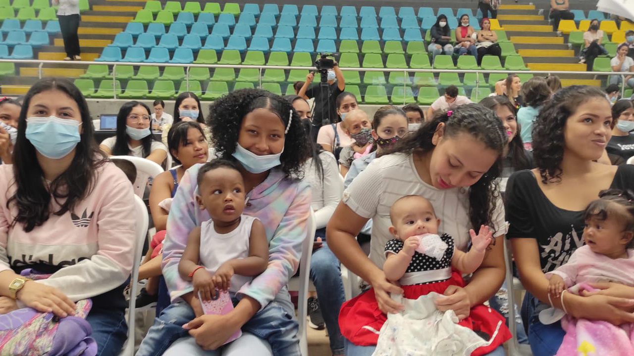 Proyectos de innovación para reducir el embarazo adolescente, recibirán 100 millones por parte de la Alcaldía de Medellín