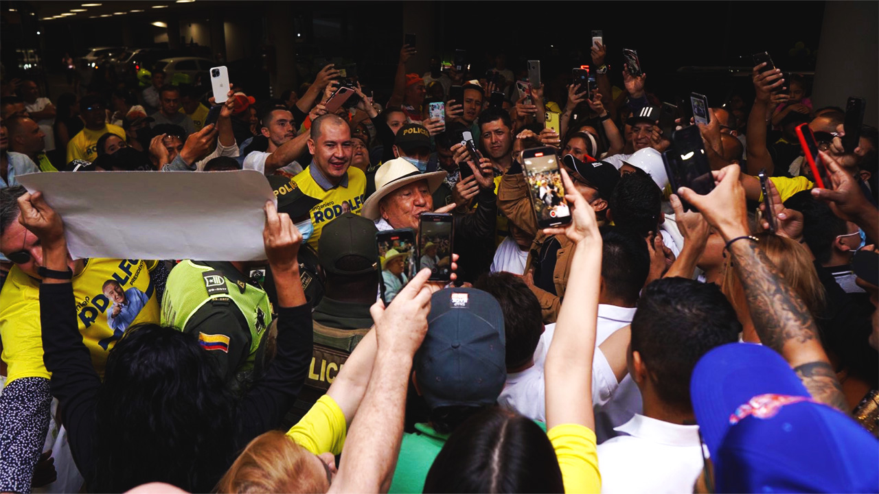 ingeniero Rodolfo Hernández-llegada-Medellín