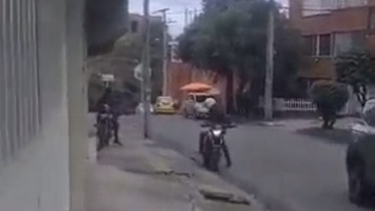 Video: Tremenda balacera en Bogotá dejó un vigilante herido