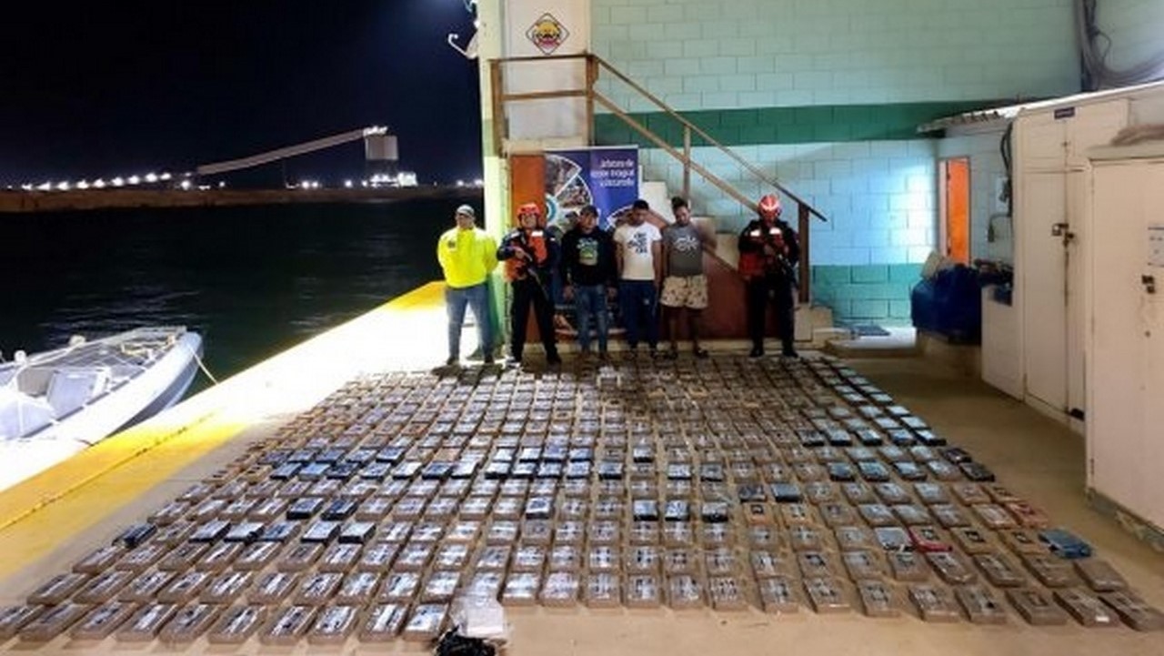 Incautan más de 400 kilogramos de coca del 'Clan del Golfo'