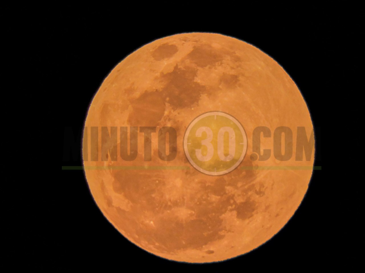 FOTOS: Así se vio el Eclipse Total de Luna en Medellín 2 eclipse 1