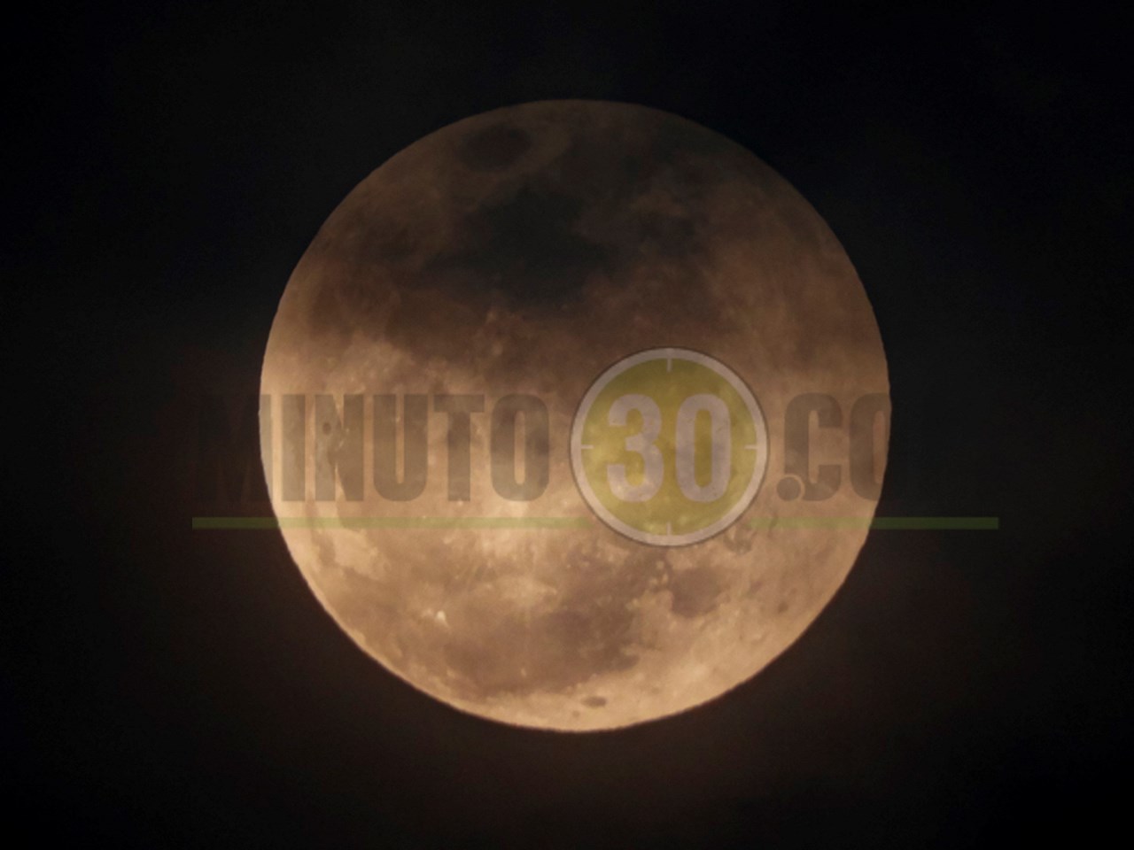 FOTOS: Así se vio el Eclipse Total de Luna en Medellín 3 eclipse 2