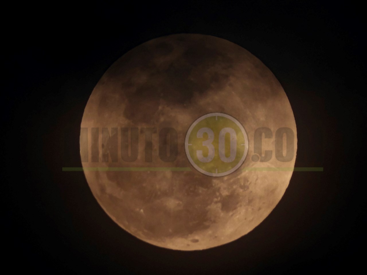 FOTOS: Así se vio el Eclipse Total de Luna en Medellín 4 eclipse 3