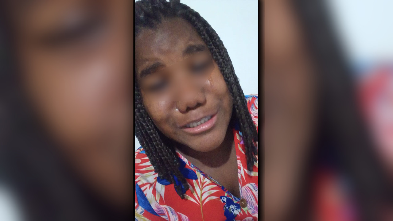 [Video] Una joven se armó de valor y contó que cuando era niña fue violada por una mujer y el esposo