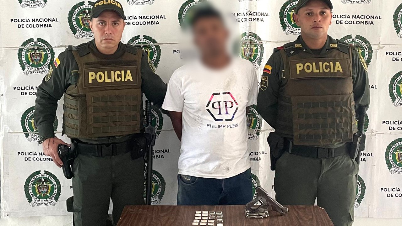 Cogieron a alias 'Melchor' en Rionegro con un arma, clorhidrato de coca y bazuco