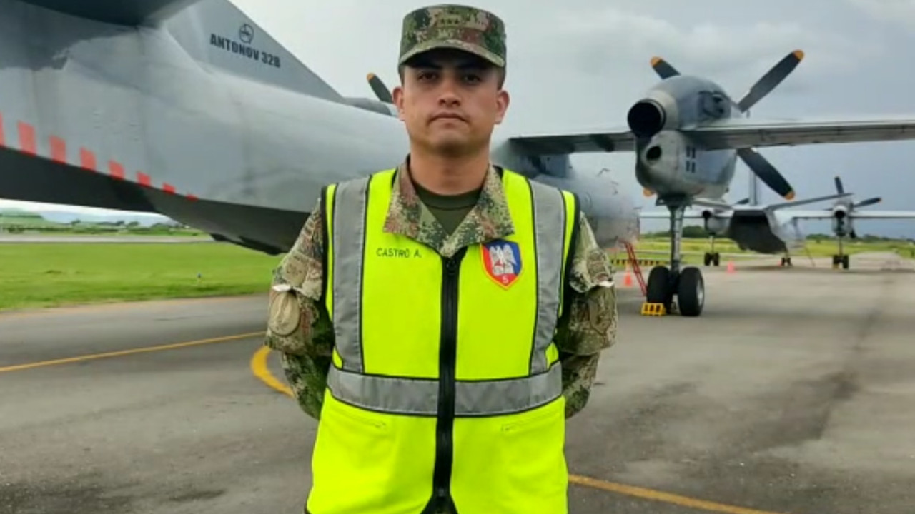 Él es el piloto que con pericia logró evitar que el helicóptero se accidentara en Santa Fe de Antioquia