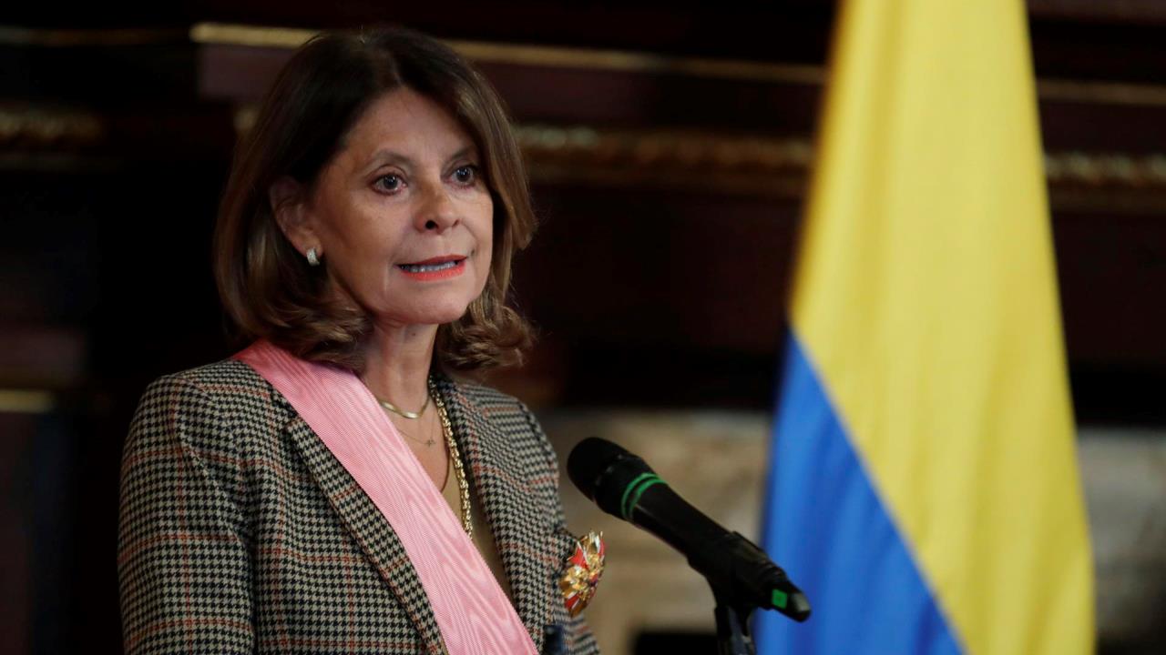 vicepresidenta colombia en paraguay