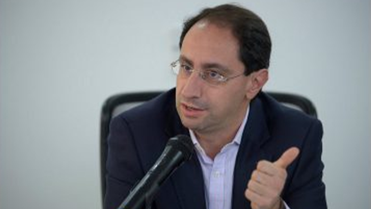 Iván Duque designó al ministro de Hacienda para hacer empalme con el próximo gobierno