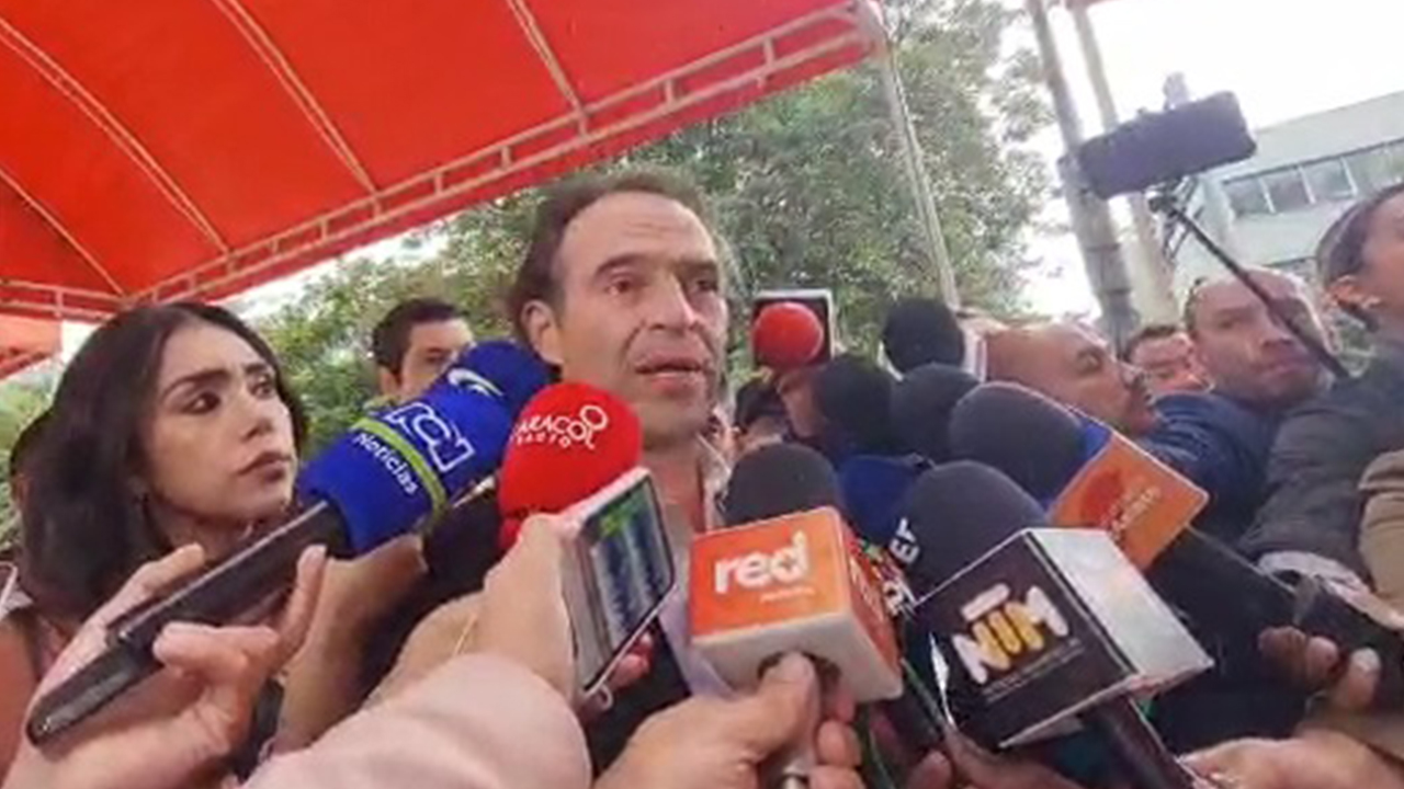 Por videos de Roy Barreras, Federico Gutiérrez amplió la denuncia contra Gustavo Petro ante la Corte Suprema