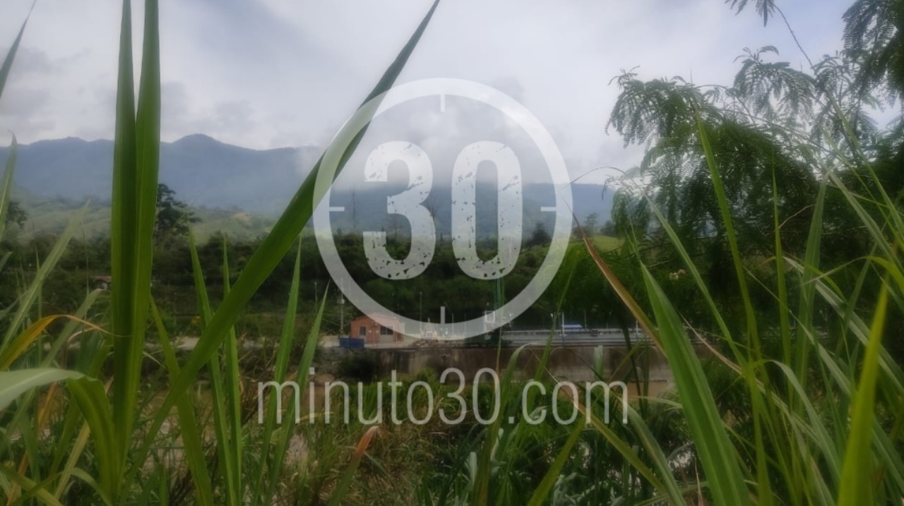 Encontraron un bebé muerto en el cauce del río Medellín, a la altura de la vereda Popalito de Barbosa