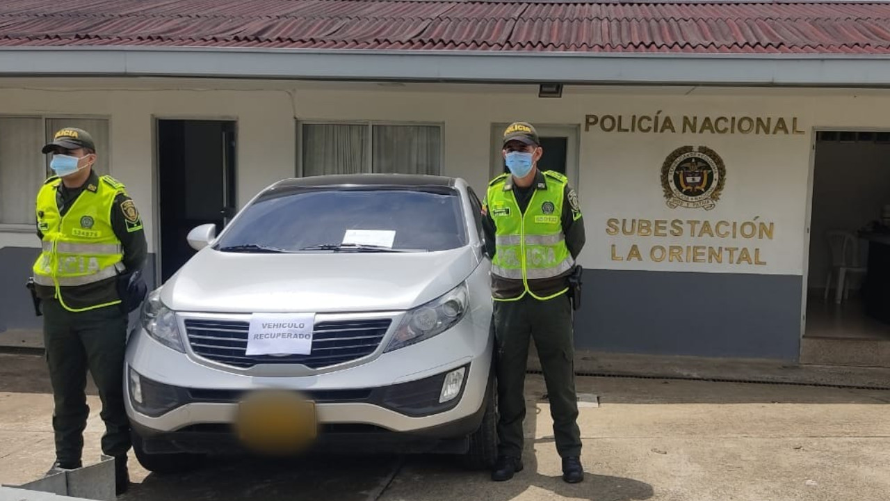 Este carro que se robaron en Medellín apareció en Risaralda