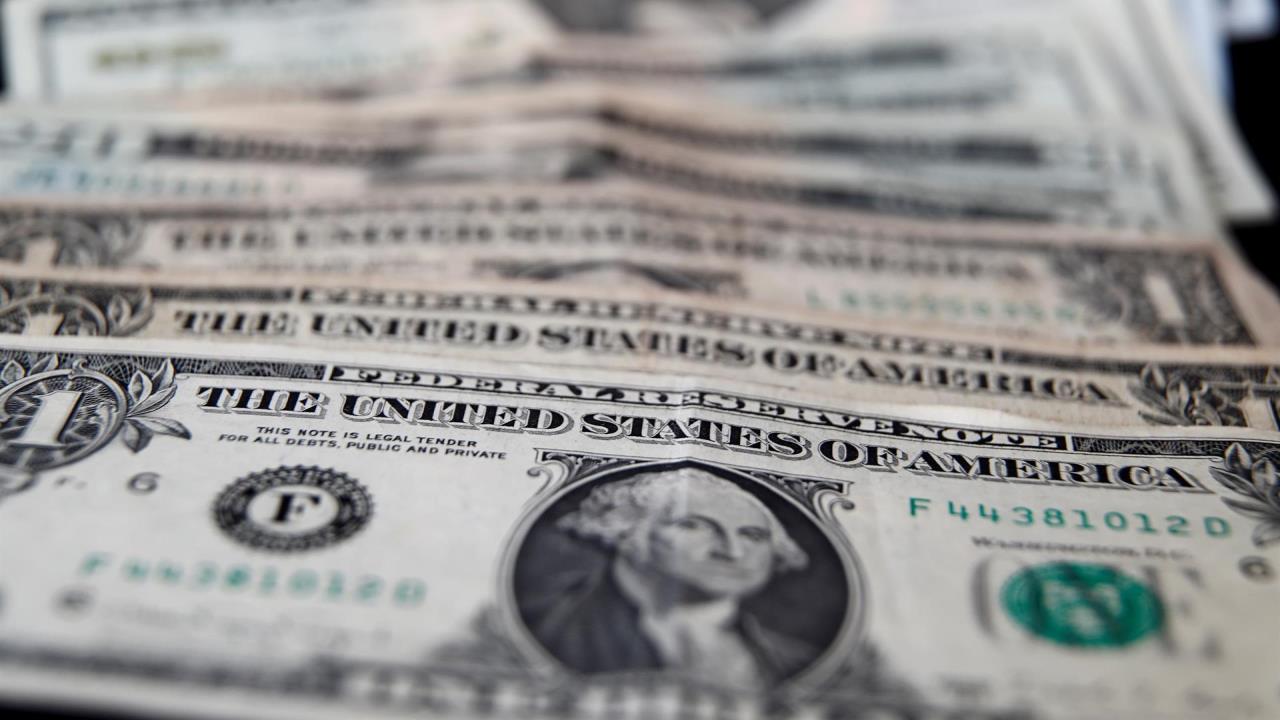 El dólar sigue subiendo: ya tocó los $4.700