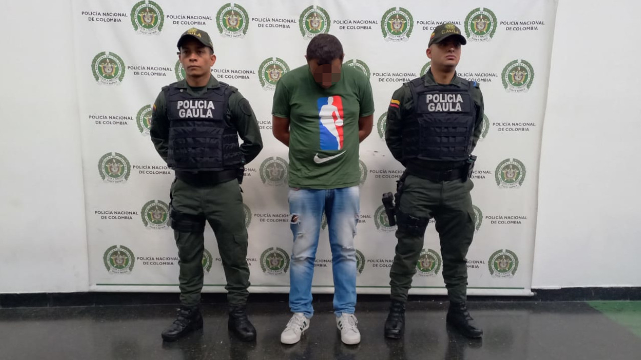 Un sujeto que habría pedido $10 millones a un supermercado de Bello por supuestamente 'cuidarlo', fue capturado