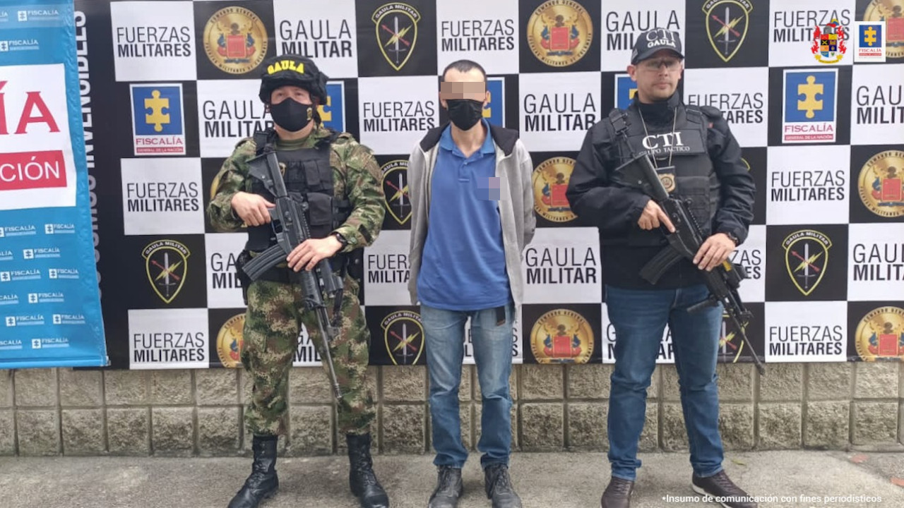 Capturaron a un sujeto que estaba extorsionando al administrador de dos casinos en Medellín