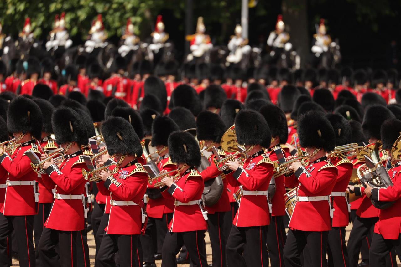 FOTOS: ¡Inicia el jubileo! Arranca el desfile militar para honrar a Isabel II 3 jubileo41