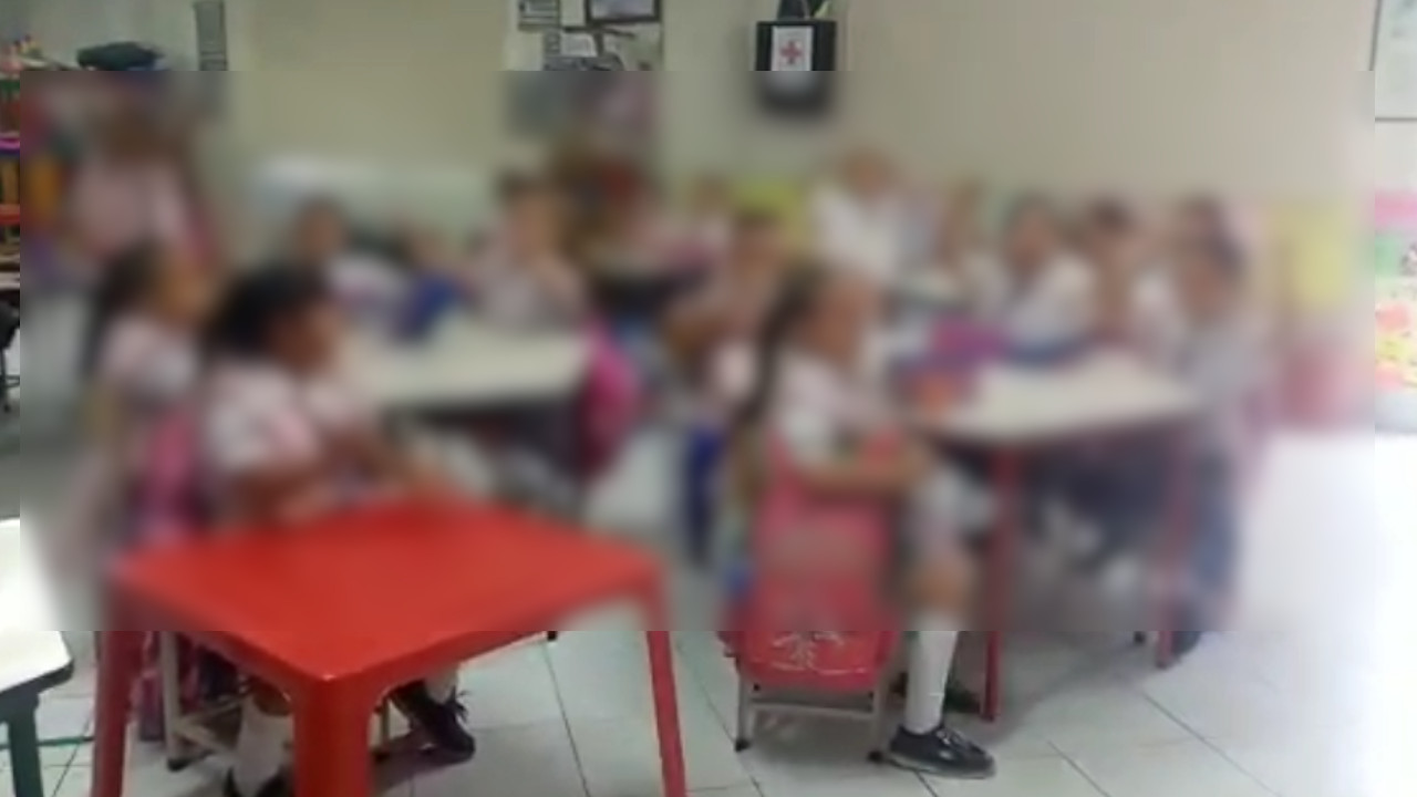 [Video] ¿Adoctrinamiento? Grabaron en un colegio de Medellín a niños gritando "Petro, Petro"